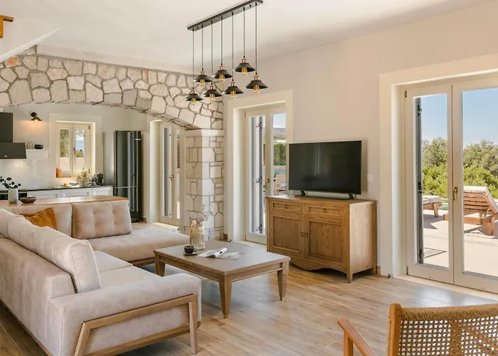 Azamara By Vintage Travel Villa